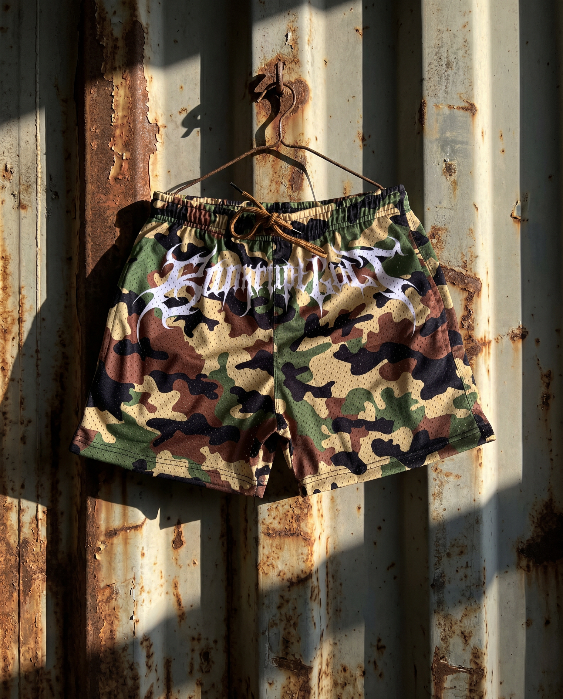 WOODLAND CAMO SHORTS